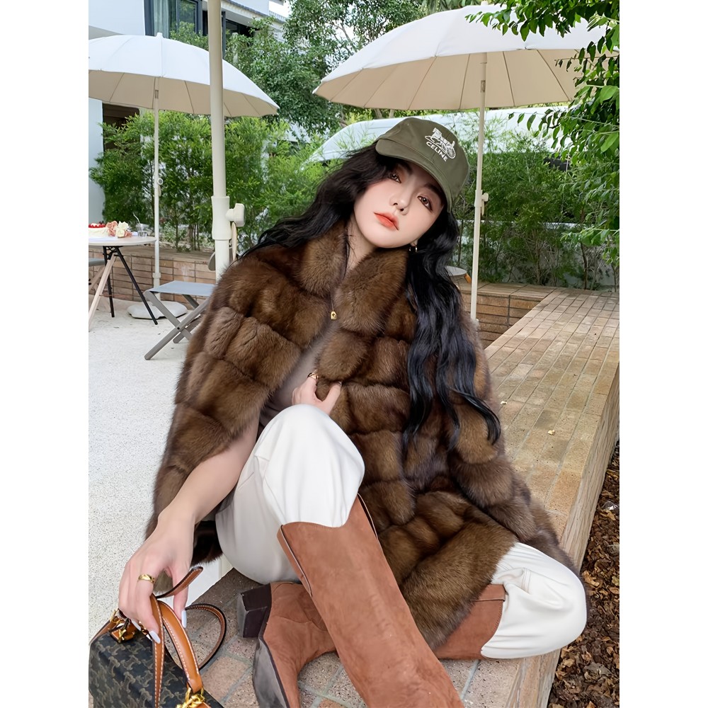Women'S Elegant Faux Fur Coat - Ultra-Soft Plush Winter Jacket with Contrast Trim, Long Sleeves & Flared Hem, Loose Fit for Casual & Formal Occasions, Fall/Winter Fashion Essential, Winter Outerwear, Sophisticated Style, Luxurious Texture
